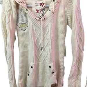 Elegant V-Neck Cream Sweater